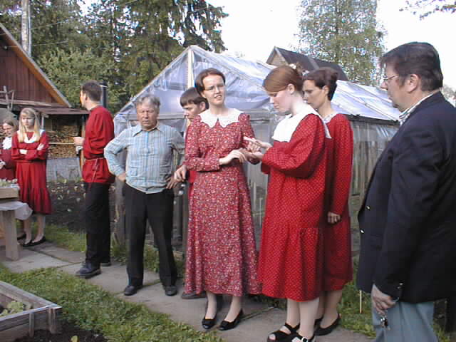 A19990606046-AKukkosenPihalla.JPG